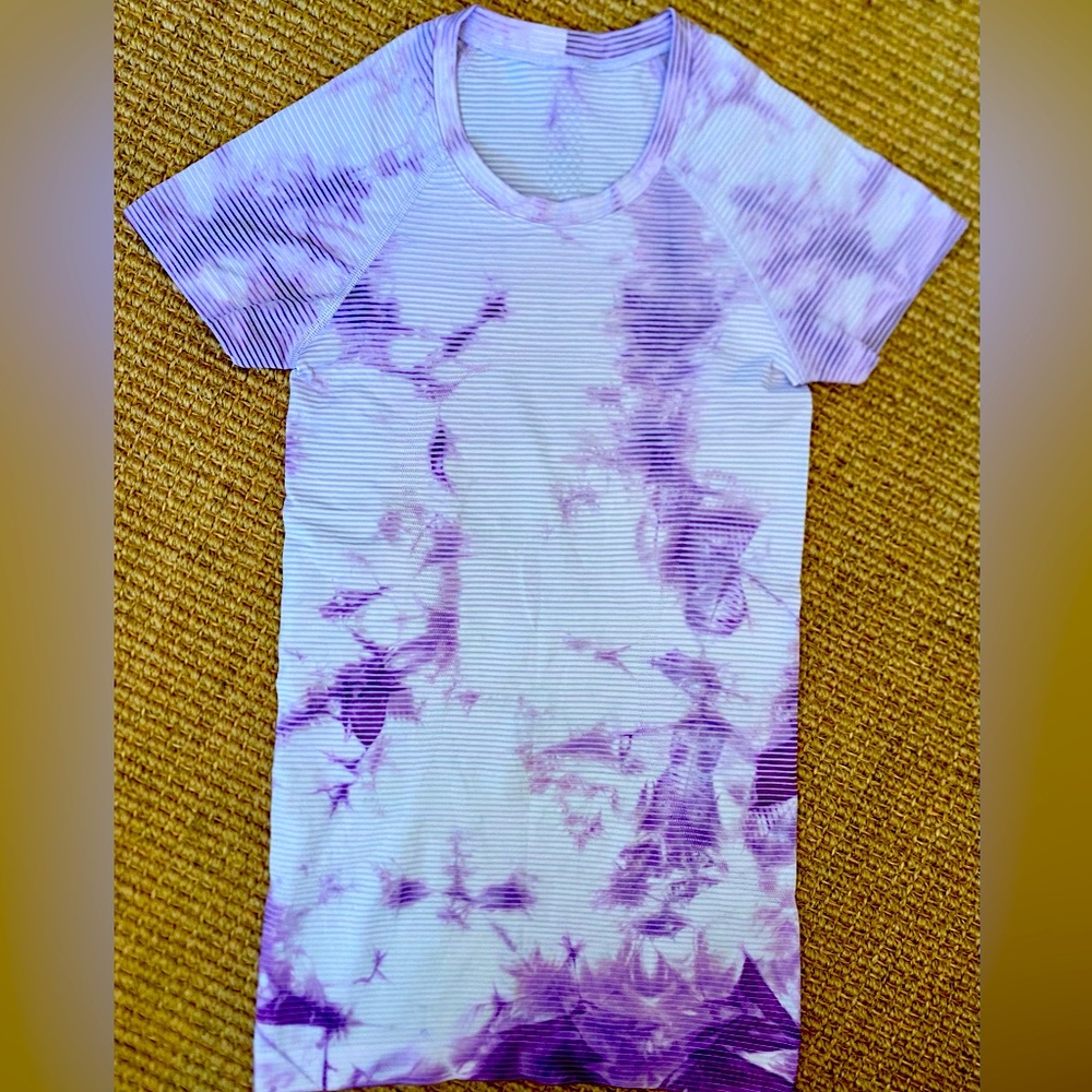 Lululemon Swiftly Tech SS Purple & White Shirt Size 2